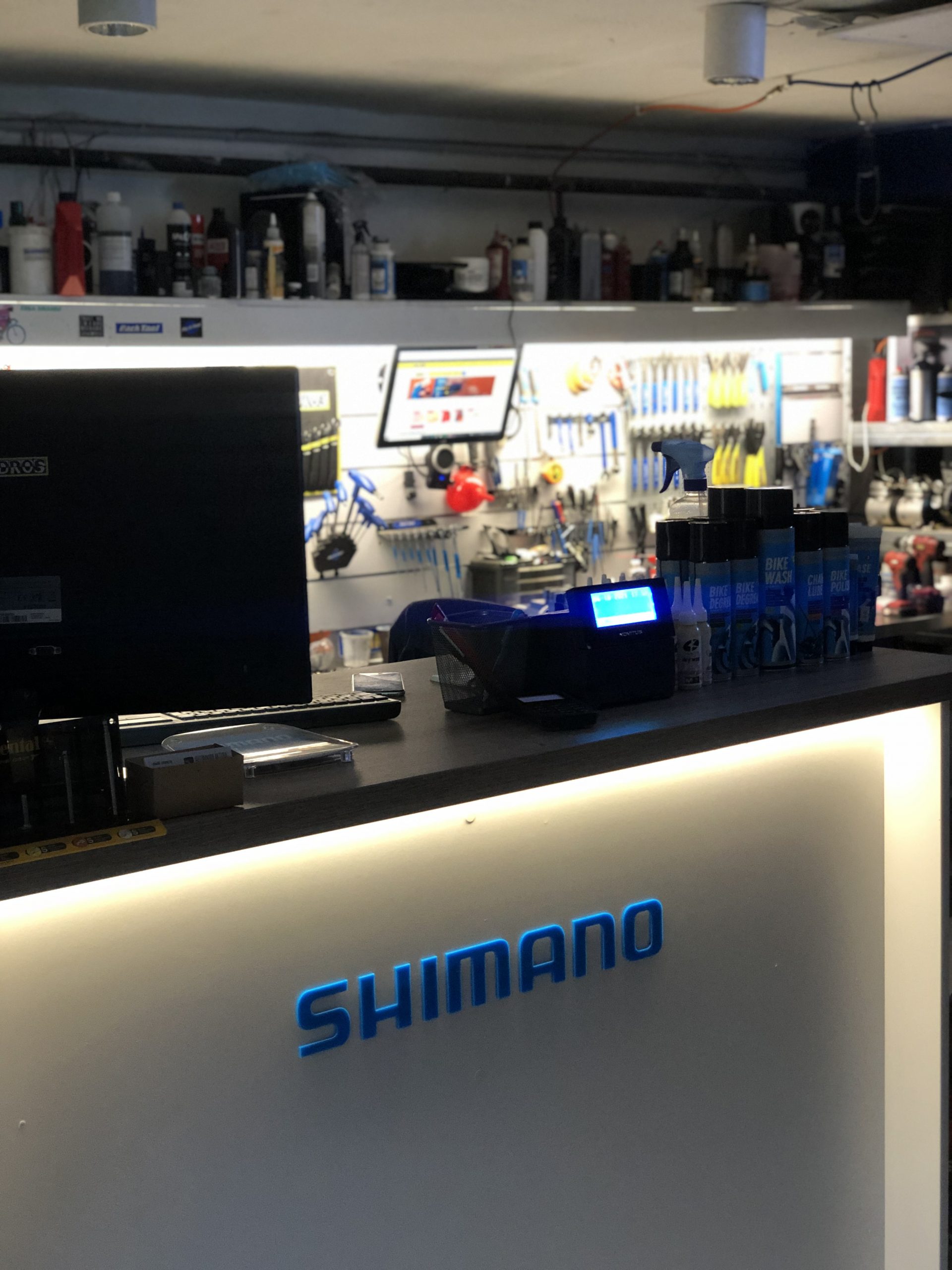 Warsztat CKBIKESHOP — profesjonalny serwis rowerowy w Kielcach